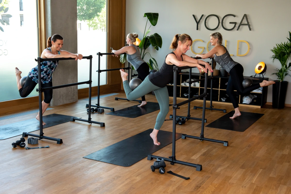 Unternehmensfotografie Yogastudio Potsdam Yoag Mit Geraeten