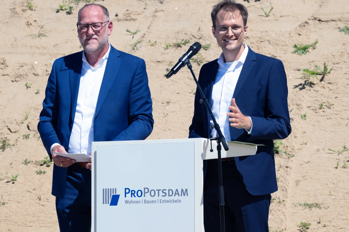 Eventfotografie Potsdam Propotsdam Rednerpult Spatenstich