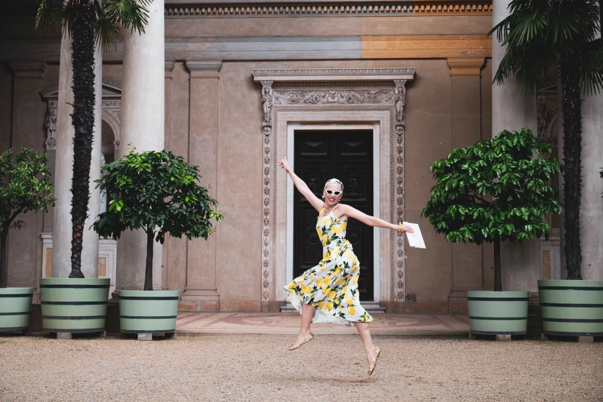 Fashionshooting Potsdam Berlin Portraitfotografie Innenhof