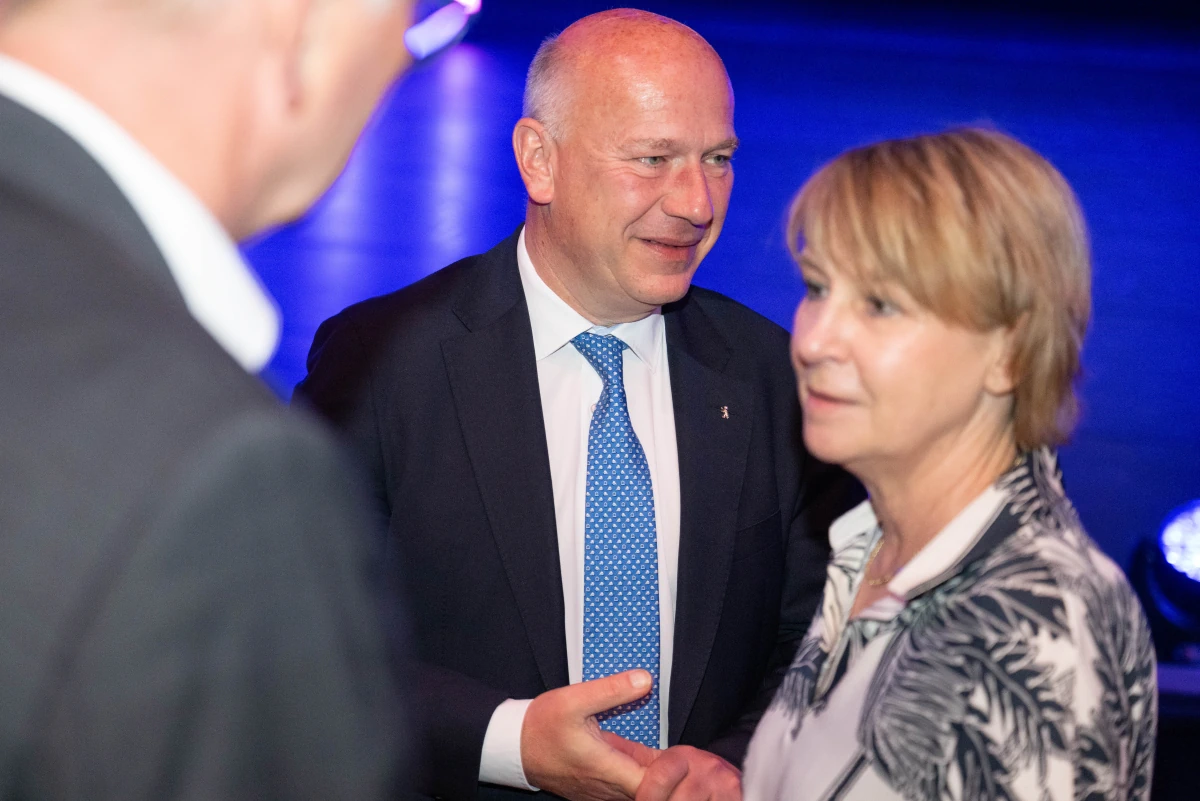 Eventfotografie Handwerkskammer Buergermeister Kai Wegner Im Gespraech